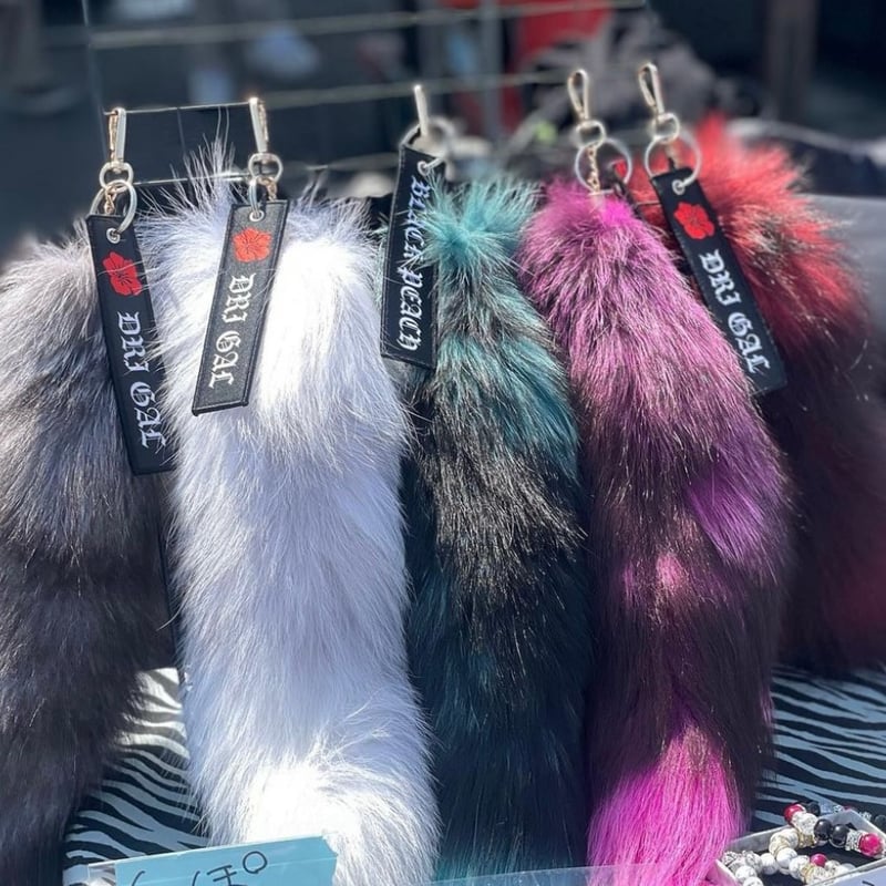 【即日発送】⭐︎大人気商品⭐︎即完売　ラブブ　シークレット　ブラック　キーホルダー 即日発送】⭐︎大人気商品⭐︎即完売 ラブブ シークレット