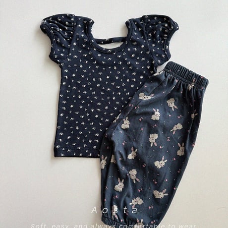 aosta/56. Open Back Puff Blouse S-2XL