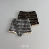 ellymolly/72. has wool nikerz  3-11