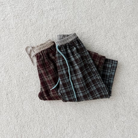 urbanrabbit/11. Check Sagging Pants JS-JM