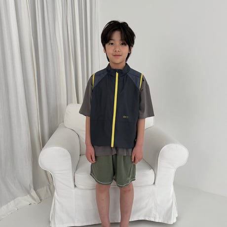 gou/137. ash vest XS-XL
