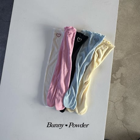 bunnypowder/144. heart knee socks FREE