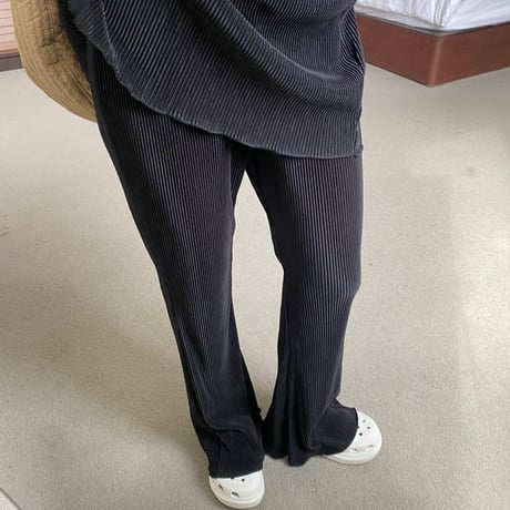 mikki/13. plitch pants boots cut ADULT