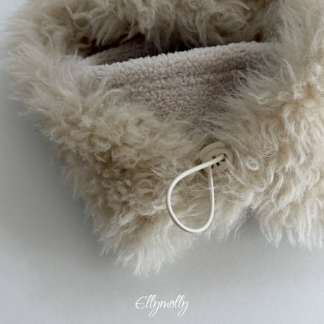 ellymolly/36. Fluffy warmer hood FREE