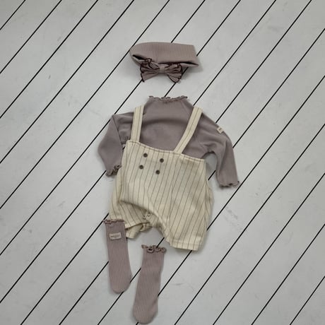 bebeholic/32. bunny golgi T-shirt S-L