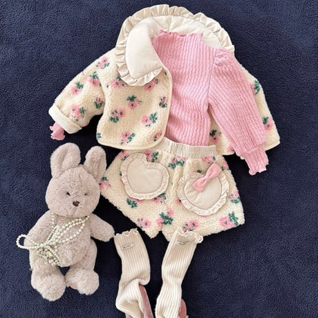melikey/112. twist long socks FREE