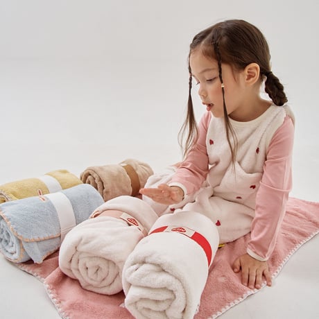 hereiam/29. compotable blanket FREE