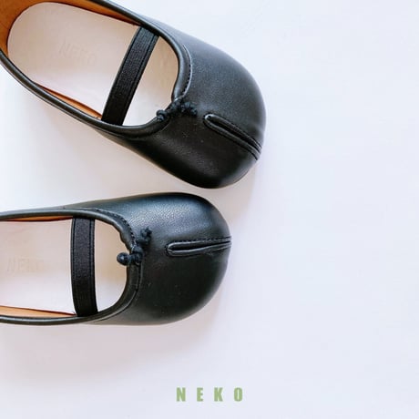 neko/3. NK 8 1 2 s i m o  130-220