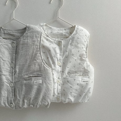 atomeme/19. Cloud Vest? S-XL
