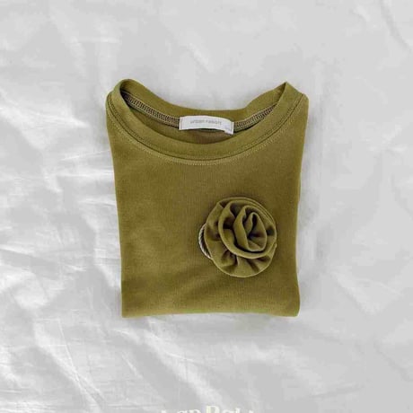 urbanrabbit/1. Rose Roll Hair Tie FREE