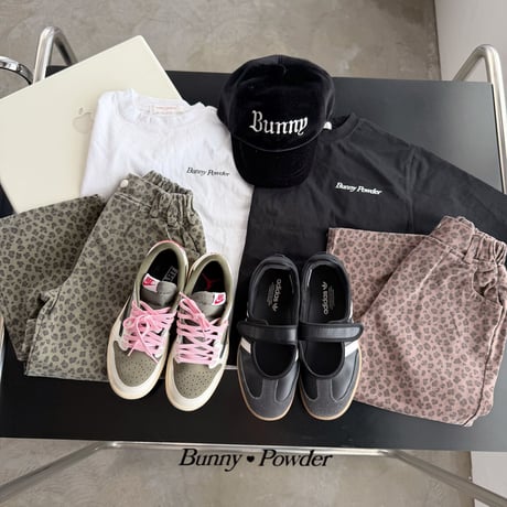 bunnypowder/25. bunny T-shirt S-XL