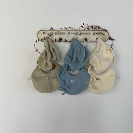 oatmeal/23. bebe terry set bib FREE