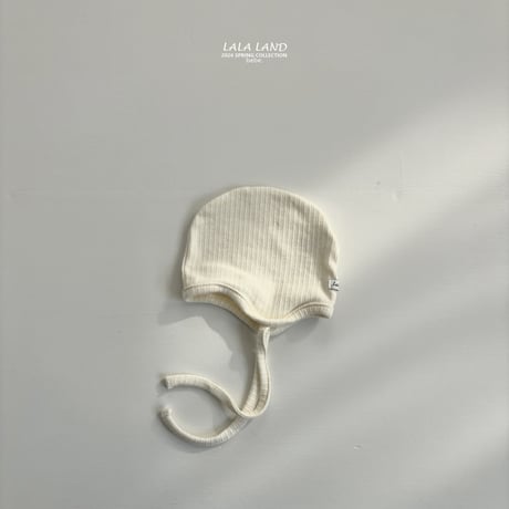 lalaland/84. bebe blan bonnet FREE