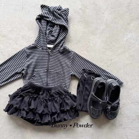 bunnypowder/152. heart knee socks FREE