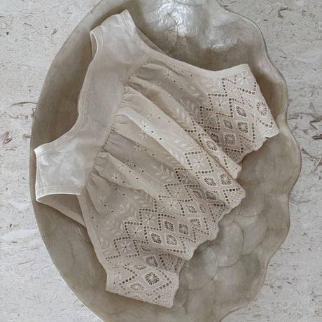 aosta/22. [Lace JennyOpen Vest] FREE