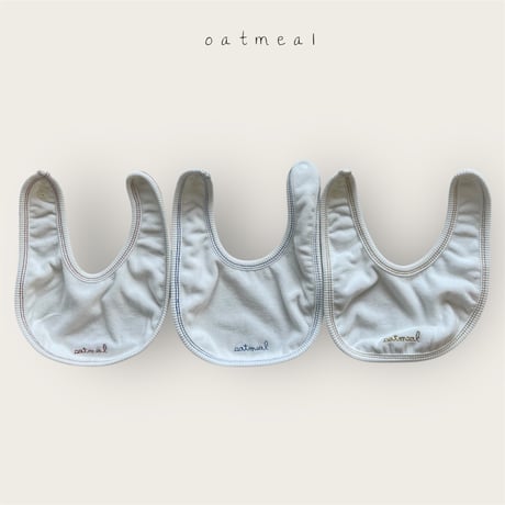 oatmeal/22. bebe stitch bib FREE