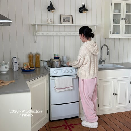 ninibello/21. Adult Pogeun Velour Pants FREE