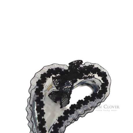zanclover/13. lace heart sissor pin FREE