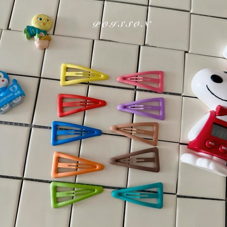 poisson/66. rainbow pin FREE