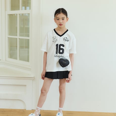 sm2/8. v neck bear T-shirt 9-17