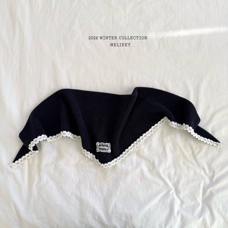 melikey/109. triangle scarf FREE