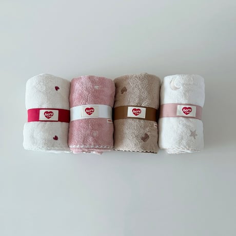 hereiam/28. compotable embroidery blanket FREE