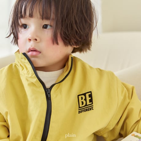 plain/28. di front windbreaker XS-XL