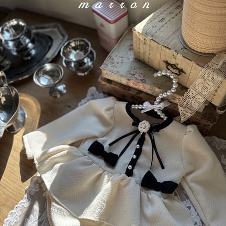 marron/66. assuley brooch FREE