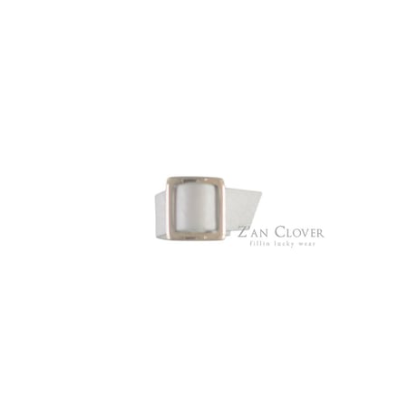 zanclover/14. square ledder half  FREE