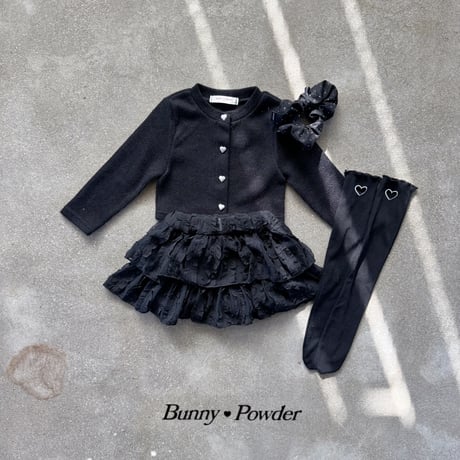 bunnypowder/144. heart knee socks FREE