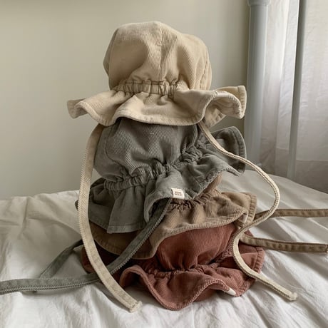 bebeholic/52. latte hat FREE