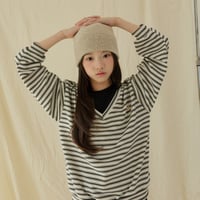 sm2/2. compotable v neck rayerd man-to-man 9-17