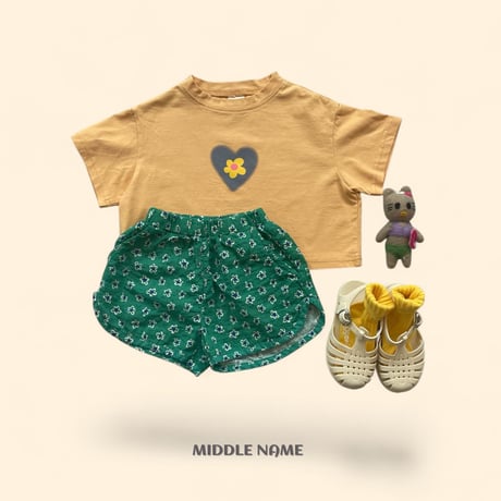 middlename/14. heart flower crop T-shirt JS-JM
