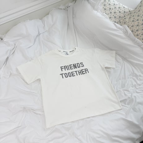 sm2/3. friends cubic T-shirt 9-17