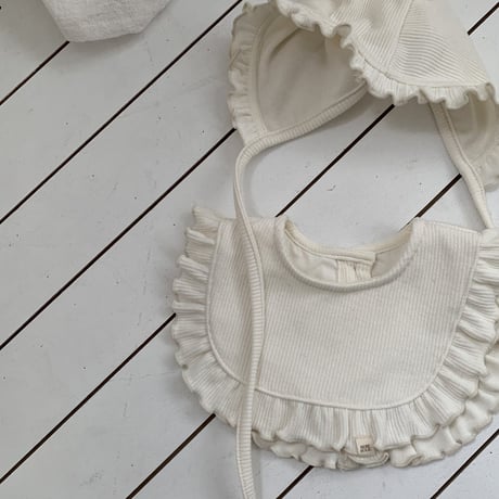bebeholic/49. fril bonnet set FREE