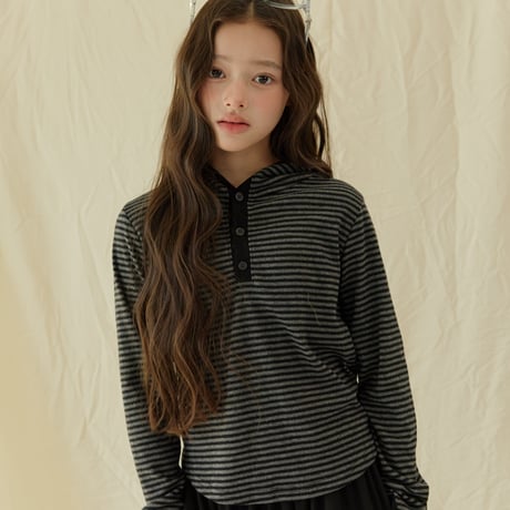sm2/9. finger gimo hood T-shirt 9-17