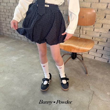bunnypowder/144. heart knee socks FREE