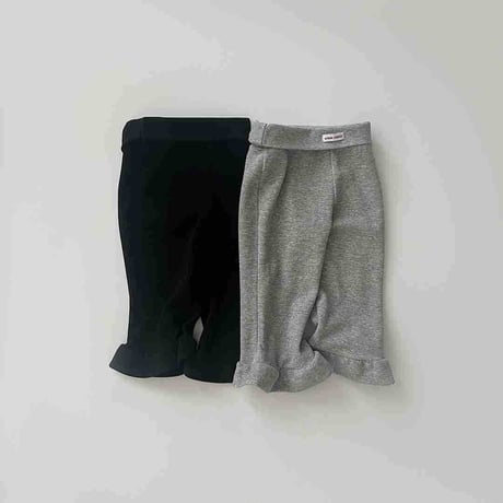 urbanrabbit/21. Frill Capri Pants JS-JM