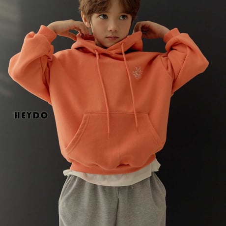 heydo/67. holly day T hood S-XL