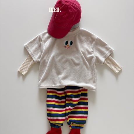 hei/16. Peekaboo T-shirt XS-XL
