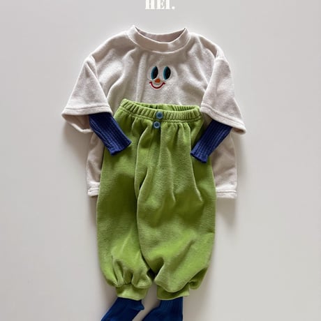 hei/16. Peekaboo T-shirt XS-XL
