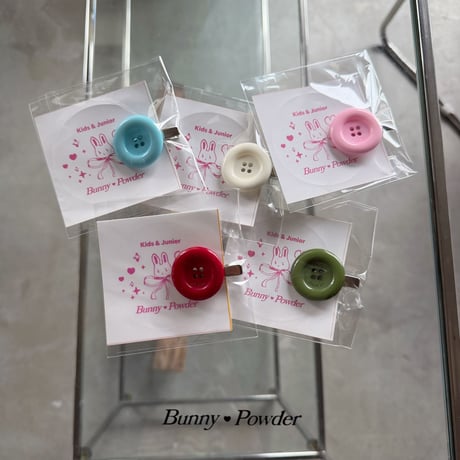 bunnypowder/143. king button PIN  FREE