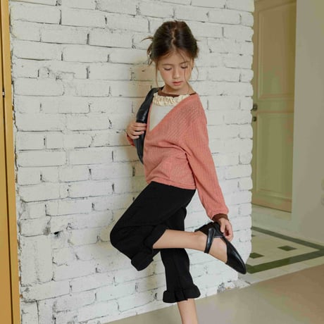 urbanrabbit/37. Deep V Frill Knit JS-JM