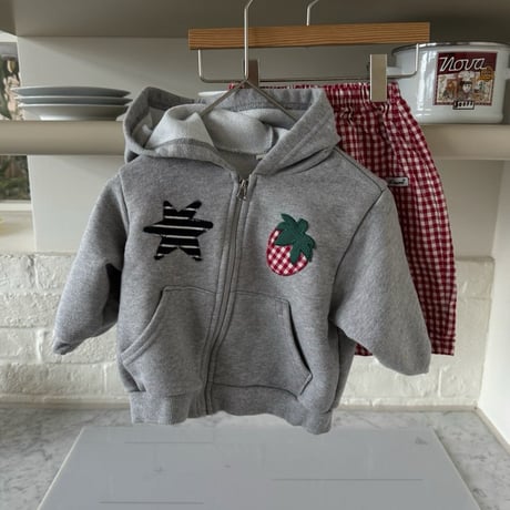 amore/64. strawberry star hood zipup 12M-18M