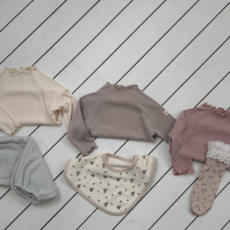 bebeholic/32. bunny golgi T-shirt S-L