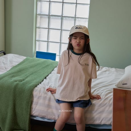 blackbean/47. are one T-shirt S-XL