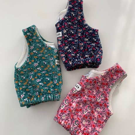 ooo/24. flower vest XS-XL