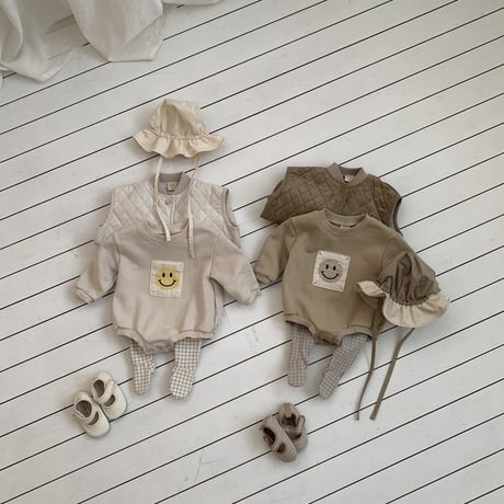bebeholic/6. smile patch suit S-L