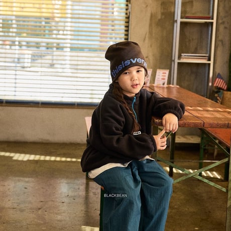 blackbean/42. volumn zipup S-XL