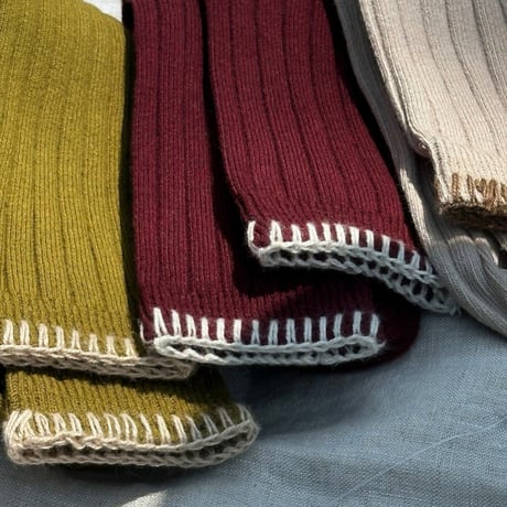 dudie/83. Teezy knee socks FREE